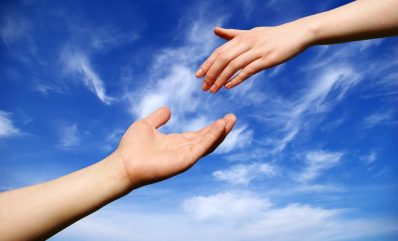 helping-hand-660x400